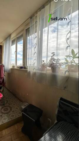 4 սենյականոց բնակարան, Նորաշեն թաղամաս, 98 քմ, 4/16 հարկ, եվրովերանորոգված, քարե շենք