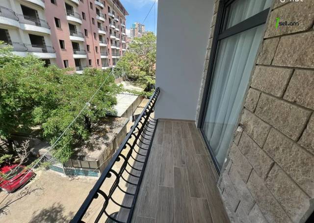 2 սենյականոց բնակարան Նալբանդյան փողոցում, 42 քմ, նախավերջին հարկ, բարձր առաստաղներ