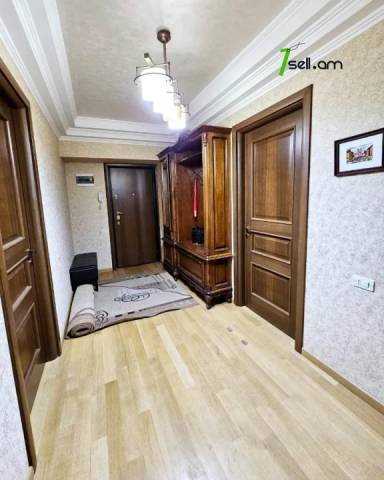 4 սենյականոց բնակարան Ամիրյան փողոցում, 98 քմ, 4/9 հարկ, 2 սանհանգույց, եվրովերանորոգված