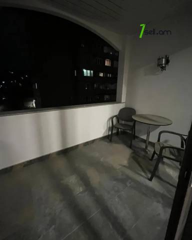 4 սենյականոց բնակարան Մեսրոպ Մաշտոցի պողոտայում, 130 քմ, 5/14 հարկ, 2 սանհանգույց, մի քանի պատշգամբ