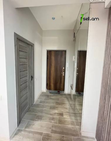 4 սենյականոց բնակարան նորակառույց շենքում Արամ Խաչատրյան փողոցում, 104 քմ, 5/13 հարկ