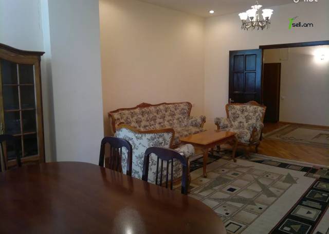 4 սենյականոց բնակարան Կոմիտասի պողոտայում, 110 ք.մ., բարձր առաստաղներ, նախավերջին հարկ