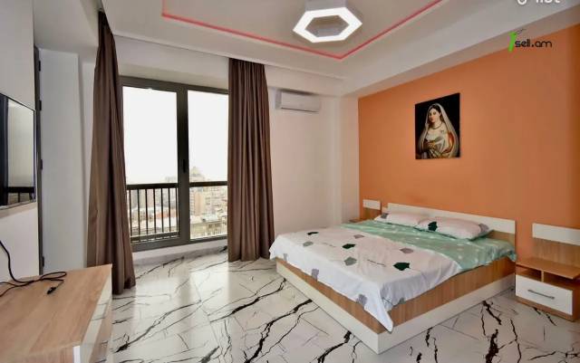 4 սենյականոց բնակարան նորակառույց շենքում, Paronyan St, 135 ք.մ., նախավերջին հարկ, 2 սանհանգույց