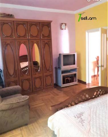 Մեկ հարկանի քարե տուն Էրեբունիում, 104 քմ, կապիտալ վերանորոգված