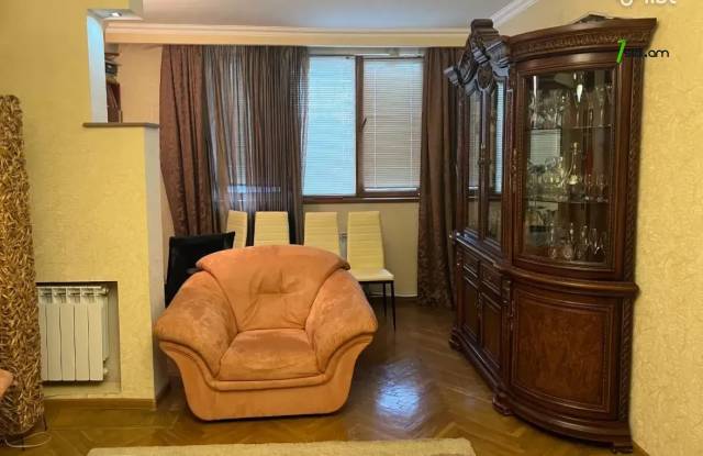 2 սենյականոց բնակարան Արշակունյաց պողոտայում, 80 ք.մ., 5/7 հարկ, բարձր առաստաղներ