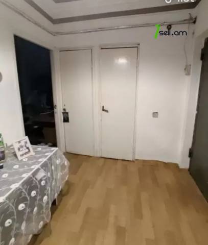 4 սենյականոց բնակարան Արաբկիրում, 88 ք.մ., 2 սանհանգույց, նախավերջին հարկ, մասնակի վերանորոգում