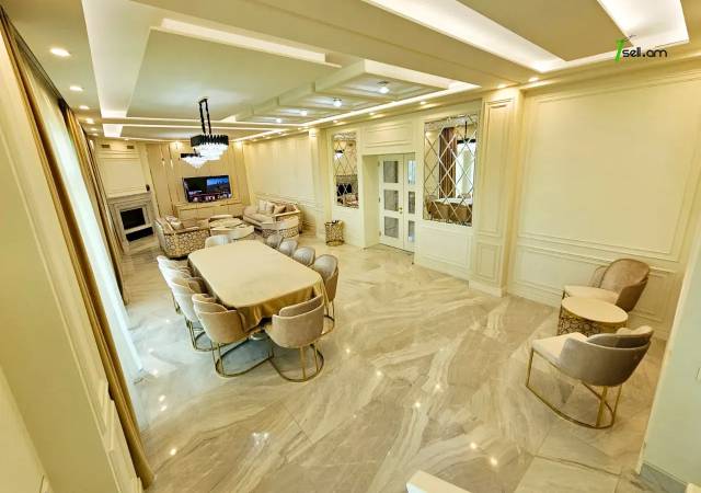 Երեք հարկանի քարե տուն, Նորք-Մարաշ վարչական շրջան Նորք Մարաշում, 660 ք.մ., 3+ սանհանգույց