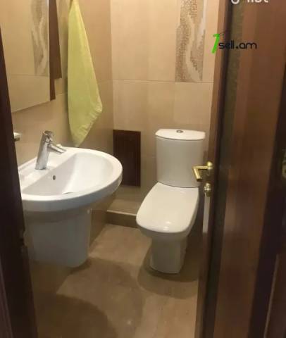 2 սենյականոց բնակարան նորակառույց շենքում Վիկտոր Համբարձումյան փողոցում, 90 քմ, 7/14 հարկ