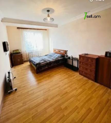 2 սենյականոց բնակարան Արամ Խաչատրյան փողոցում, 49 քմ, 9/13 հարկ, դիզայներական ոճով վերանորոգված