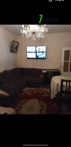 2 սենյականոց բնակարան Ֆրունզեի փողոցում, 55 ք.մ., 1/5 հարկ, մասնակի վերանորոգում, քարե շենք