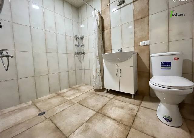 2 սենյականոց բնակարան նորակառույց շենքում, 5-я улица Авана, 75 ք.մ., բարձր առաստաղներ, 2/2 հարկ