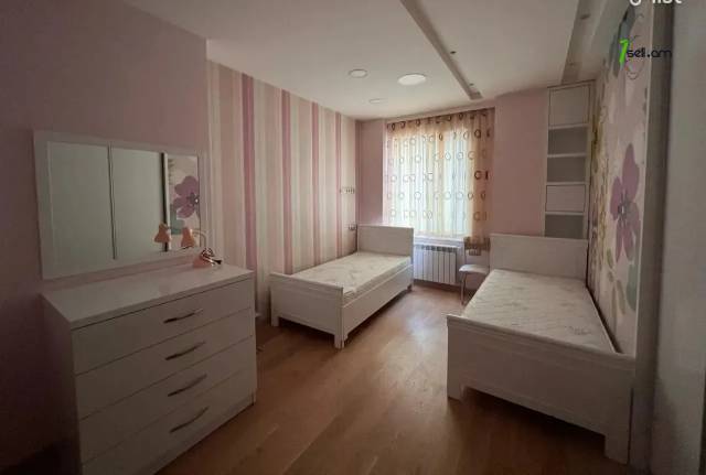 4 սենյականոց բնակարան նորակառույց շենքում Վերին Անտառային փողոցում, 150 ք.մ., 2 սանհանգույց