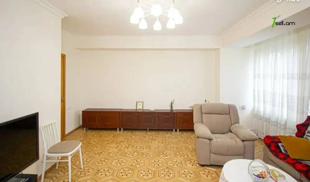 3 սենյականոց բնակարան Երվանդ Քոչարի փողոցում, 67 քմ, 2/14 հարկ, կոսմետիկ վերանորոգում