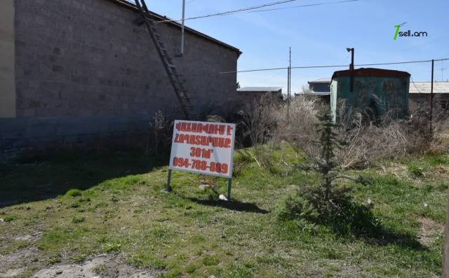 Հողատարածք բնակելի շինությունների համար, Ղուկասյան փողոցի 14-րդ և 15-րդ շարքեր Գյումրիում, 301 քմ