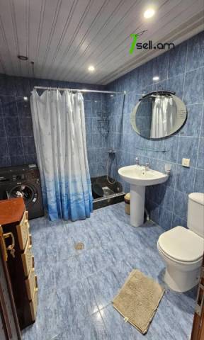 4 սենյականոց բնակարան Բաղրամյան պողոտայում, 130 քմ, նախավերջին հարկ, 2 սանհանգույց