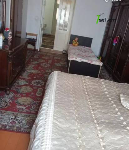 Մեկ հարկանի քարե տուն Մարշալ Խուդյակովի փողոցում Ավանում, 200 ք.մ., 3+ սանհանգույց