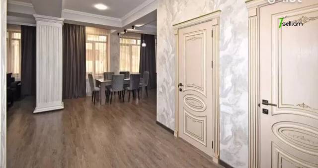 3 սենյականոց բնակարան նորակառույց շենքում Գարեգին Հովսեփյանի փողոցում, 86 ք.մ., 2 սանհանգույց