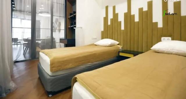 3 սենյականոց բնակարան նորակառույց շենքում Միքայել Նալբանդյանի փողոցում, 78 ք.մ., բարձր առաստաղներ