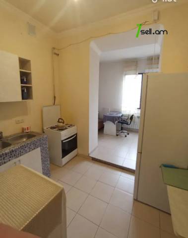 3 սենյականոց բնակարան Նիկողայոս Տիգրանյան փողոցում, 68 ք.մ., 2/5 հարկ, բարձր առաստաղներ