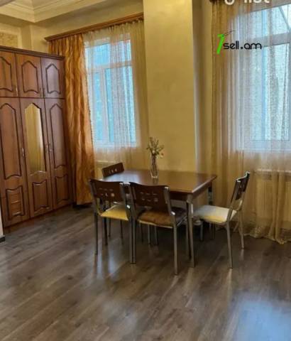 3 սենյականոց բնակարան Տերյան փողոցում, 83 քմ, բարձր առաստաղներ, եվրովերանորոգված, քարե շենք