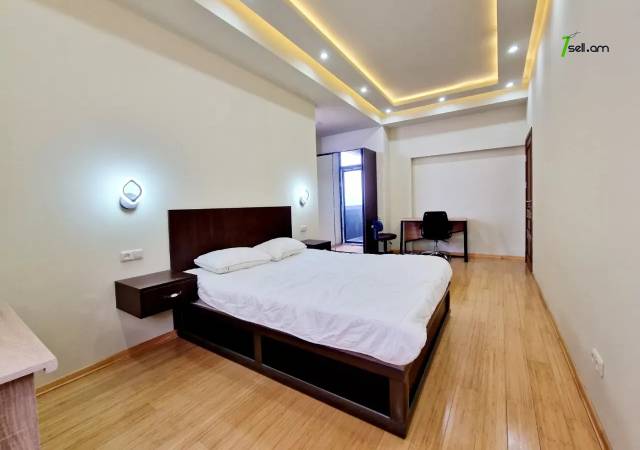 3 սենյականոց բնակարան նորակառույց շենքում Քեռու փողոցում, 90 ք.մ., 7/17 հարկ, բարձր առաստաղներ