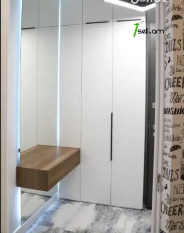 Երեք հարկանի քարե թաունհաուզ, Աշտարակի խճուղի Աջափնյակում, 187 ք.մ., 3+ սանհանգույց
