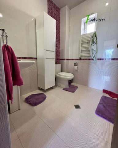 Երեք հարկանի քարե տուն, Նոյ թաղամաս Մալաթիա Սեբաստիայում, 360 ք.մ., 3+ սանհանգույց