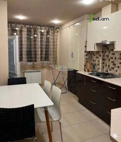 2 սենյականոց բնակարան Եզնիկ Կողբացու փողոցում, 65 քմ, կապիտալ վերանորոգված