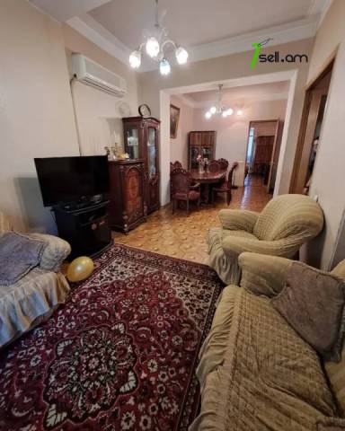 3 սենյականոց բնակարան Պարոնյան փողոցում, 95 ք.մ., բարձր առաստաղներ, 2/5 հարկ, կապիտալ վերանորոգված