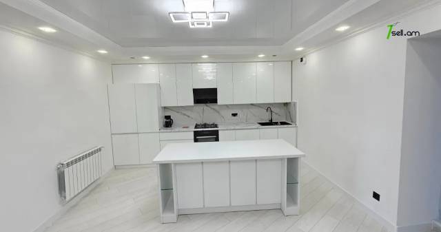 Մեկ հարկանի քարե տուն Նոր Արեշի 11րդ փողոցում Էրեբունիում, 100 ք.մ., կապիտալ վերանորոգված