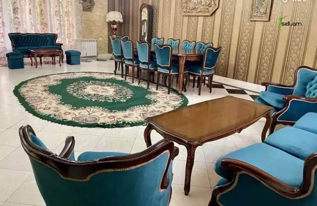 Չորս հարկանի քարե տուն Սիմեոն Երևանցու փողոցում կենտրոնում, 550 քմ, 3+ սանհանգույց