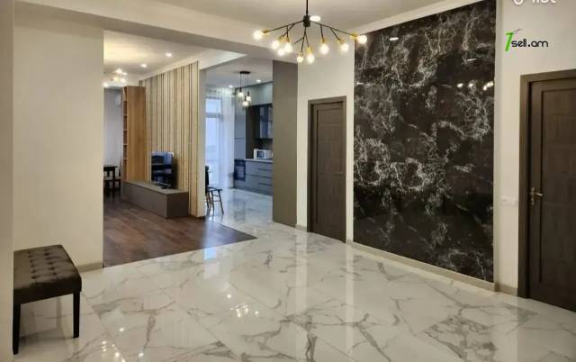 4 սենյականոց բնակարան նորակառույց շենքում Ադոնցի փողոցում, 125 ք.մ., 2 սանհանգույց, բարձր առաստաղներ