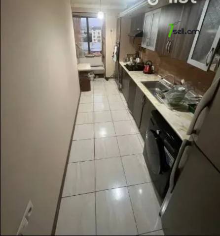 3 սենյականոց բնակարան Խաղաղ Դոնի փողոցում, 73 ք.մ., եվրովերանորոգված