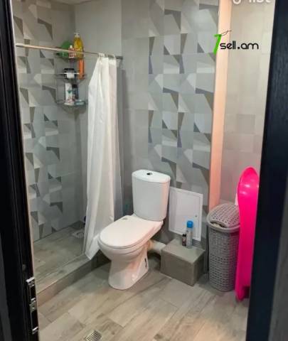 4 սենյականոց բնակարան Մոլդովական փողոցում, 79 քմ, 3/9 հարկ, կապիտալ վերանորոգված