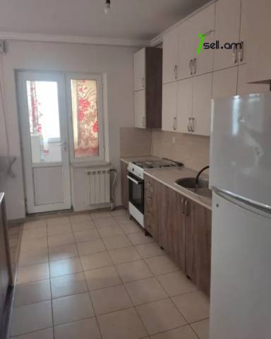 2 սենյականոց բնակարան Առնո Բաբաջանյան փողոցում, 50 ք.մ., 4/9 հարկ, կապիտալ վերանորոգված