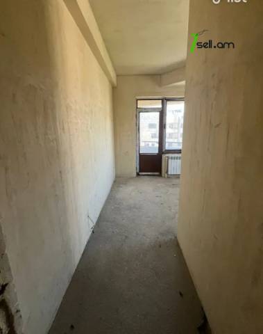 4 սենյականոց բնակարան նորակառույց շենքում Սերո Խանզադյան փողոցում, 133 քմ, 3+ սանհանգույց