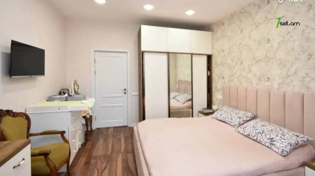 3 սենյականոց բնակարան Կոմիտասի պողոտայում, 88 քմ, նախավերջին հարկ, բարձր առաստաղներ