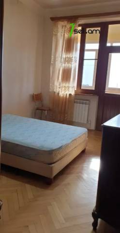 Երկու հարկանի քարե տուն Արաբկիրում, 200 ք.մ., 2 սանհանգույց, եվրովերանորոգված