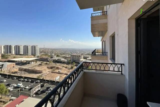 3 սենյականոց բնակարան նորակառույց շենքում Դավիթ Անհաղթի փողոցում, 107 ք.մ., 12/15 հարկ