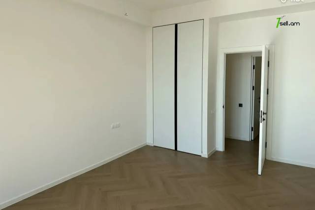 4 սենյականոց բնակարան նորակառույց շենքում Կարապետ Ուլնեցու փողոցում, 133 ք.մ., 2 սանհանգույց