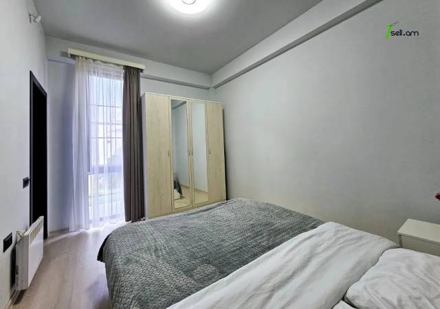 Մեկ հարկանի քարե տուն 33-րդ փողոցում Զովունիում, 240 քմ, կապիտալ վերանորոգված