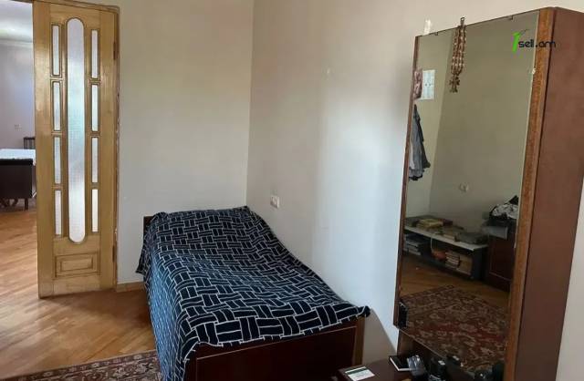 Երկու հարկանի քարե տուն Նոր Արեշի 35-րդ փողոցում Արաբկիրում, 188 ք.մ.