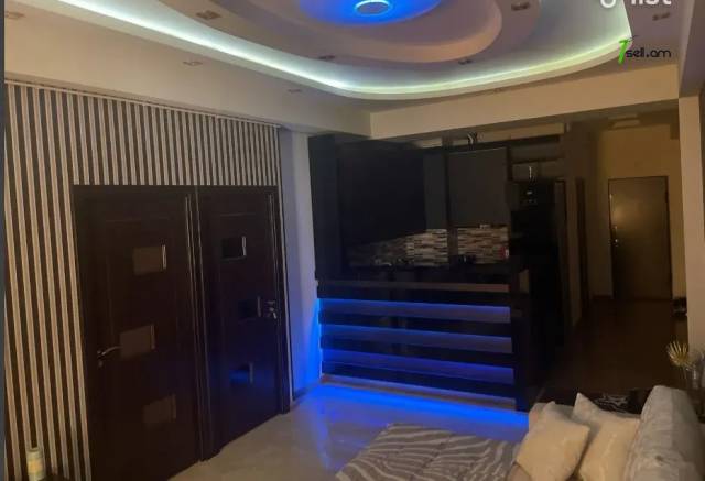 3 սենյականոց բնակարան նորակառույց շենքում Կոմիտասի պողոտայում, 70 ք.մ., 2/14 հարկ, բարձր առաստաղներ