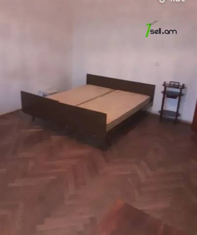 1 սենյականոց բնակարան Կոմիտասի պողոտայում, 48 քմ, 3/5 հարկ, բարձր առաստաղներ, քարե շենք