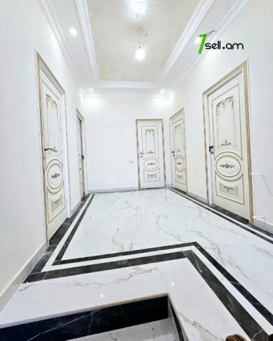 Երկու հարկանի քարե տուն, Գ-1 թաղամաս Աջափնյակում, 1080 ք.մ., 3+ սանհանգույց, կապիտալ վերանորոգված