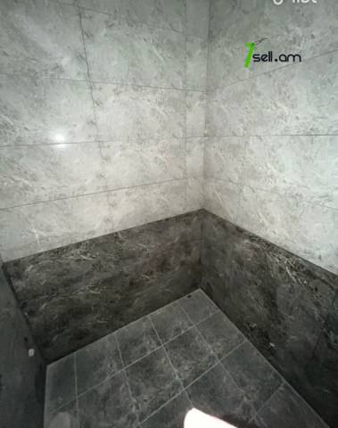 3 սենյականոց բնակարան նորակառույց շենքում Մոնթե Մելքոնյան փողոցում, 100 ք.մ., 2 սանհանգույց