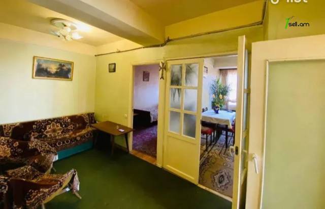 3 սենյականոց բնակարան Արցախի պողոտայում, 86 ք.մ., 9/14 հարկ, մի քանի պատշգամբ