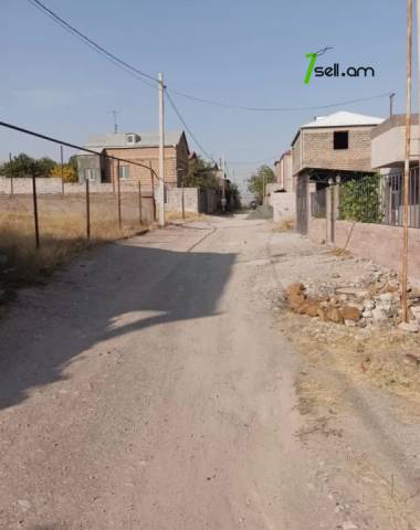 Հողատարածք բնակելի շինությունների համար Պտղնիում, 525 ք.մ.