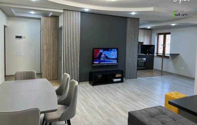 3 սենյականոց բնակարան նորակառույց շենքում Խաչատուր Աբովյանի փողոցում, 82 ք.մ., բարձր առաստաղներ