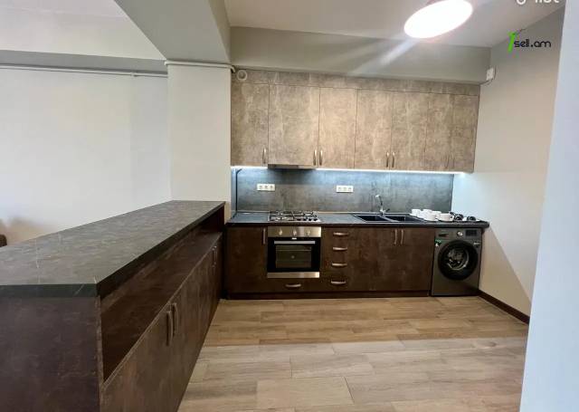 2 սենյականոց բնակարան նորակառույց շենքում Արամ Խաչատրյան փողոցում, 62 քմ, 8/15 հարկ